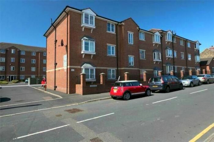 2 Bedroom Detached House To Rent In Langdale Court, Barnsley, S71