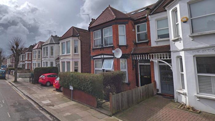 2 Bedroom Apartment To Rent In Falkland Avenue, Finchley, London, N3
