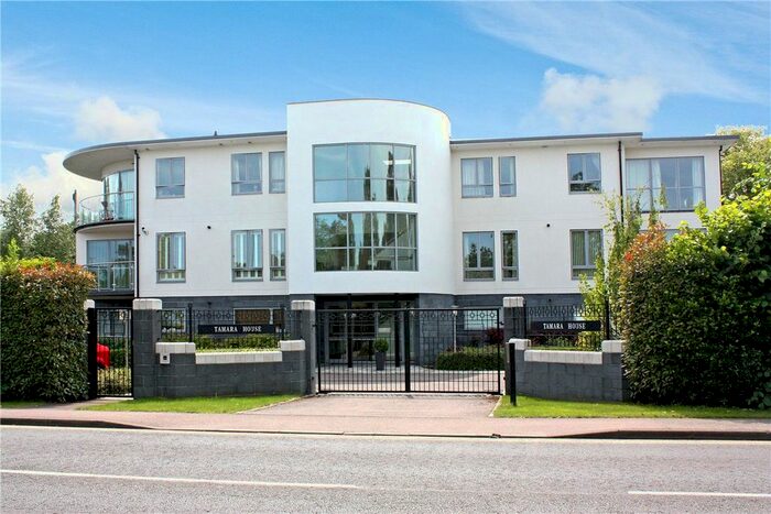 3 Bedroom Flat For Sale In Queen Ediths Way, Cambridge, CB1