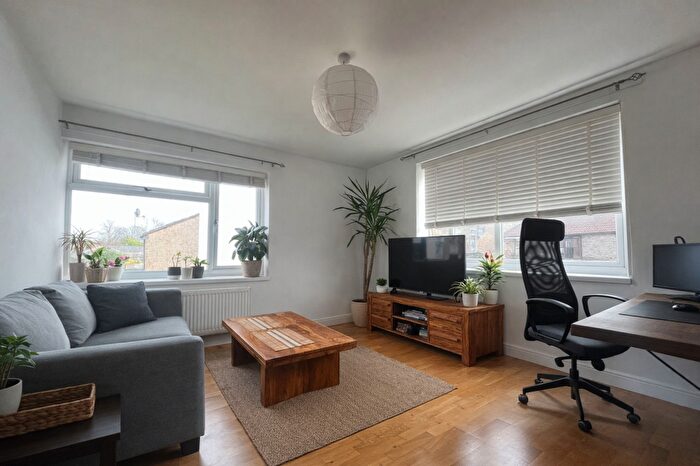 2 Bedroom Flat To Rent In Mayors Buildings, Bristol, BS16