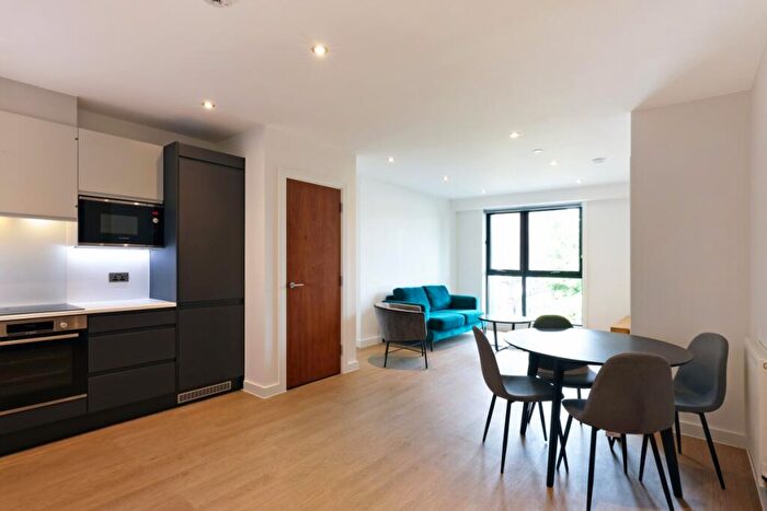 1 Bedroom Flat To Rent In Sutton Court Road, Sutton, SM1