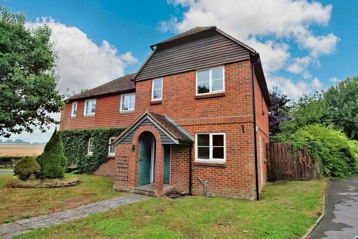 2 Bedroom Semi-Detached House For Sale In Leaden Vere, Long Sutton, Hampshire, RG29