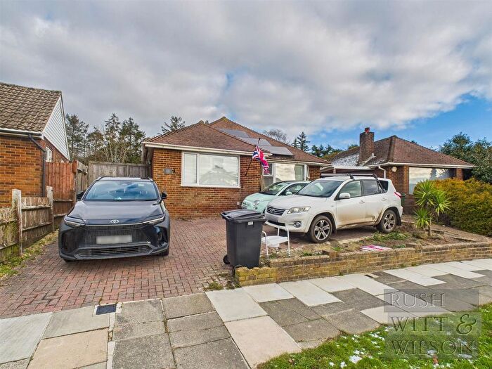 3 Bedroom Detached Bungalow For Sale In Park View, Hastings, TN34