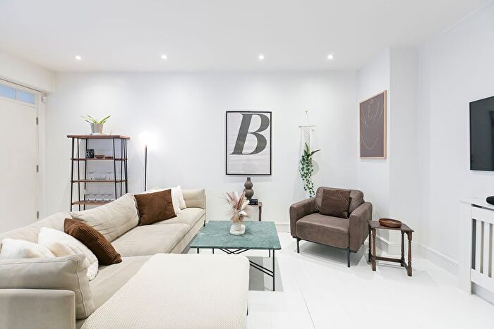 1 Bedroom Flat For Sale In Radnor Place, London, W2