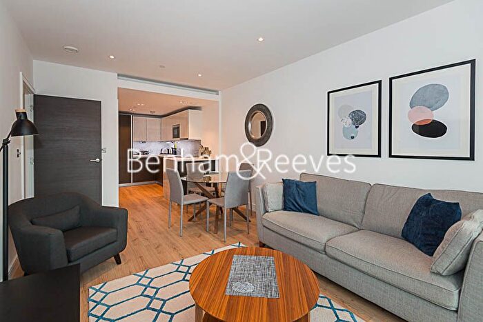 1 Bedroom Flat To Rent In Sovereign Court, Hammersmith, W6