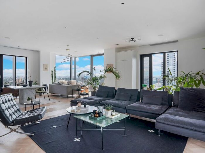 3 Bedroom Flat To Rent In Makers, Jasper Walk, Islington, London, N1