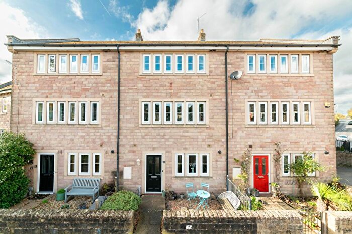 4 Bedroom Town House For Sale In Moorbrook Mill Drive, New Mill, HD9