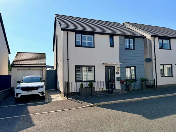 4 Bedroom Detached House For Sale In Saltram Meadow, Plymouth, PL9