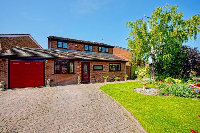 4 Bedroom Detached House For Sale In Park Road, Buckden, St Neots, PE19