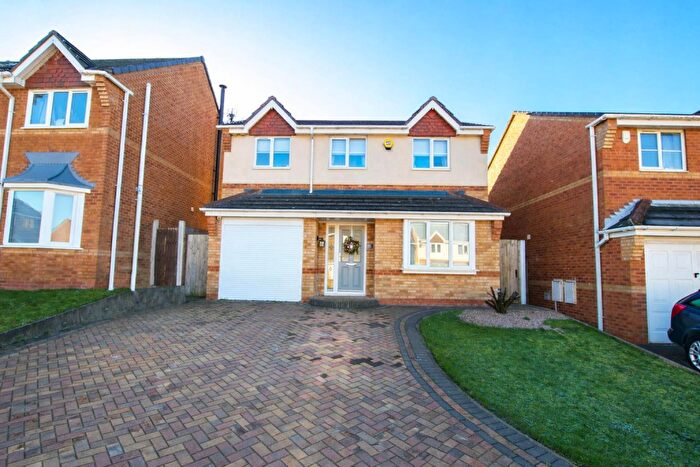 4 Bedroom Detached House For Sale In Milking Lane, Lower Darwen, BB3