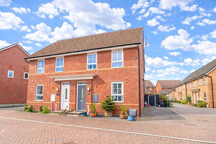 3 Bedroom Semi Detached House For Sale In Cold Bay Close, Rogerstone, NP10