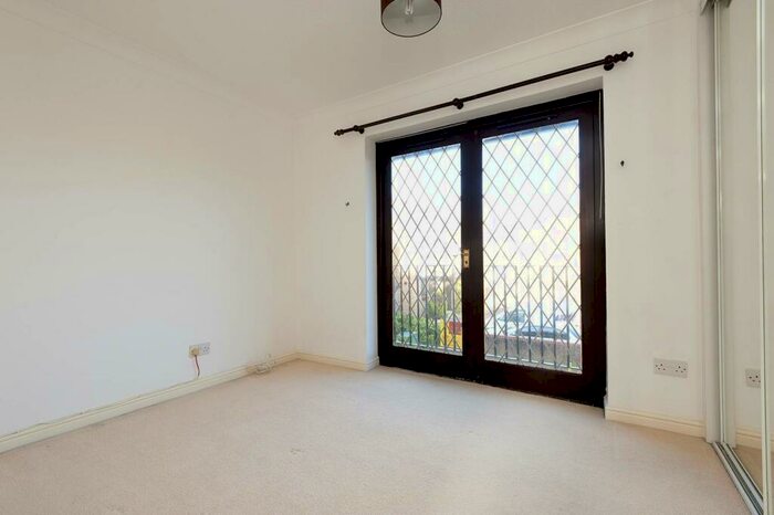1 Bedroom Flat To Rent In Robina Close, Northwood Hills, Northwood, HA6