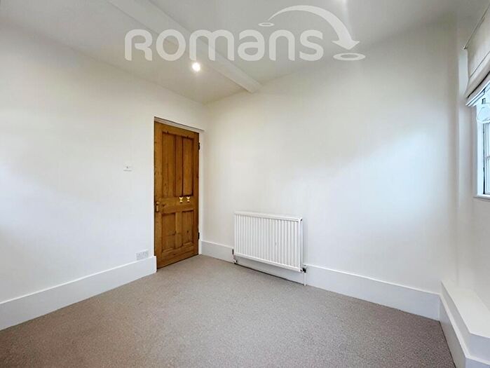 2 Bedroom Apartment To Rent In Rectory Road, SL6