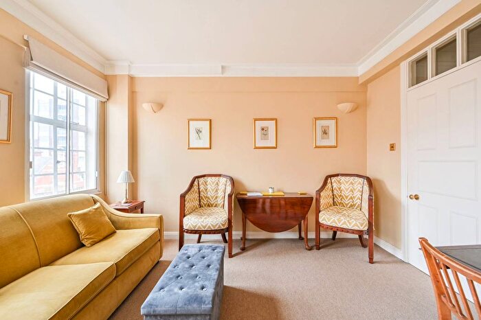 1 Bedroom Flat For Sale In Kings Road, Kings Road, London, SW3