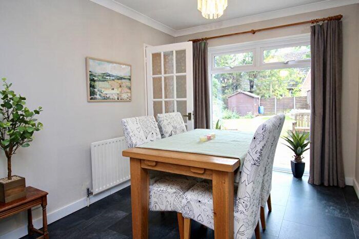 4 Bedroom Detached House For Sale In Old Bridge Close, Bursledon, SO31