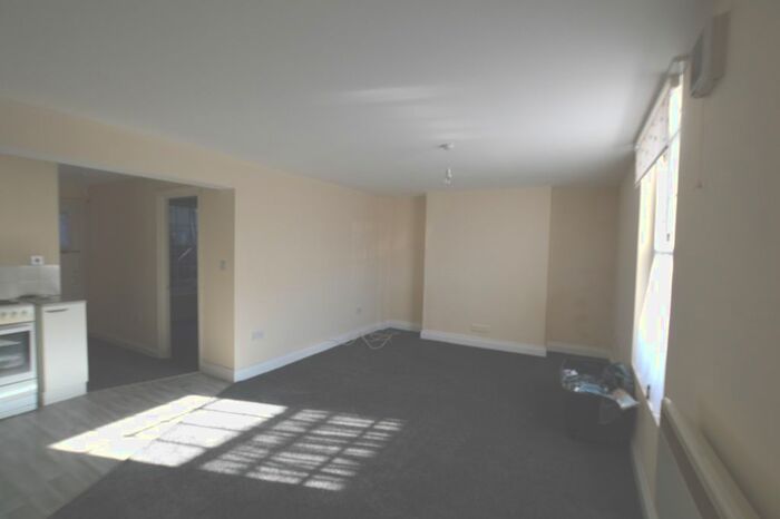 1 Bedroom Flat To Rent In Grosvenor Place, Margate, CT9