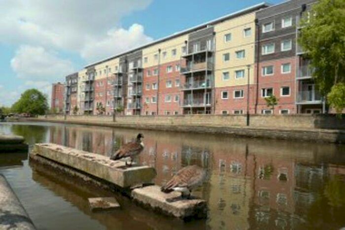 2 Bedroom Flat To Rent In Wharfside, Heritage Way, Wigan, Lancashire WN3