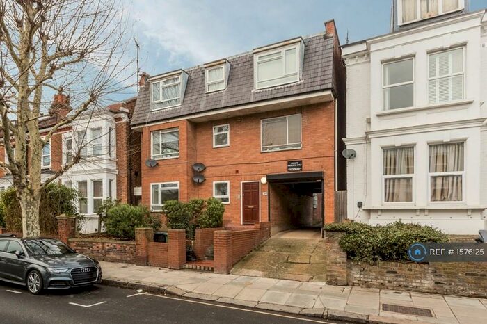 Studio To Rent In Sherriff Road, London, NW6