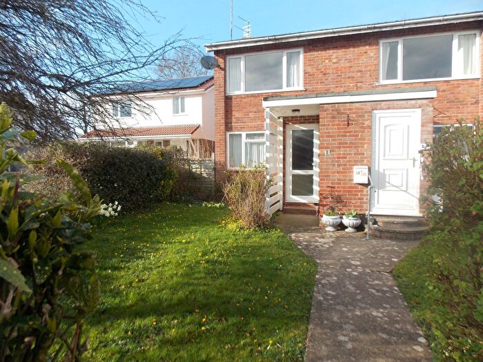 2 Bedroom Flat To Rent In Cherwell Road, Keynsham, Bristol, BS31