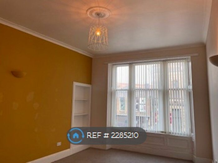 1 Bedroom Flat To Rent In Moss Street, Paisley, PA1