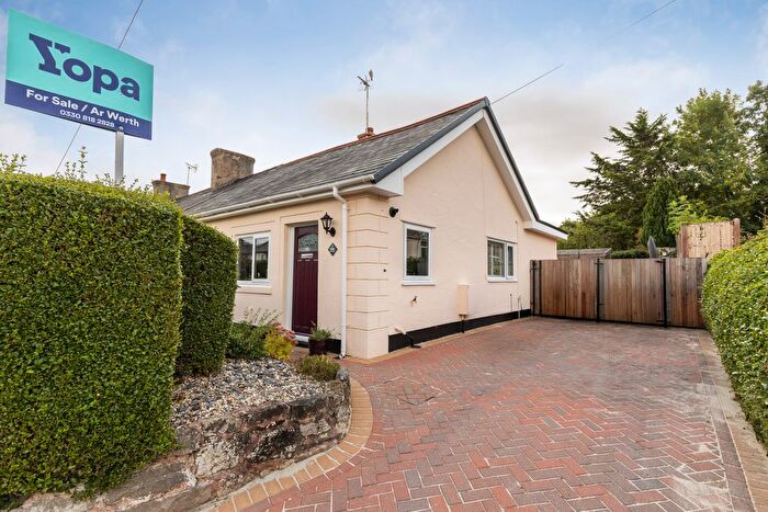 2 Bedroom Bungalow For Sale In Bryn Coch Lane, Mold, CH7