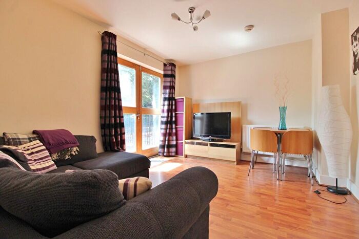 2 Bedroom Flat For Sale In Merton Road, Southsea, PO5