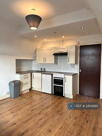 Studio To Rent In Middleton Hall Road, Birmingham, B30