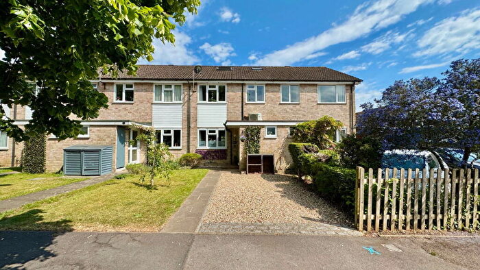 4 Bedroom Terraced House For Sale In Meyrick Drive, Newbury, RG14