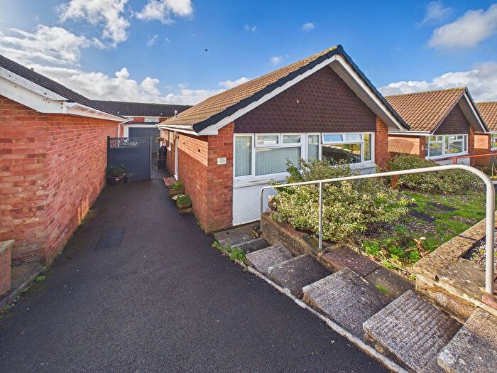 2 Bedroom Bungalow For Sale In Lidford Tor Avenue, Paignton, TQ4