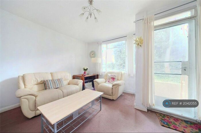 4 Bedroom Flat To Rent In Clapham, London, SW12