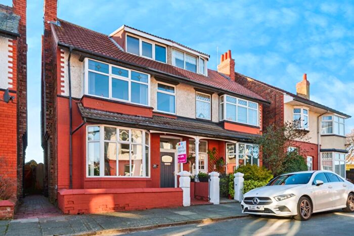 4 Bedroom Semi Detached House For Sale In Coniston Avenue, Wallasey, CH45