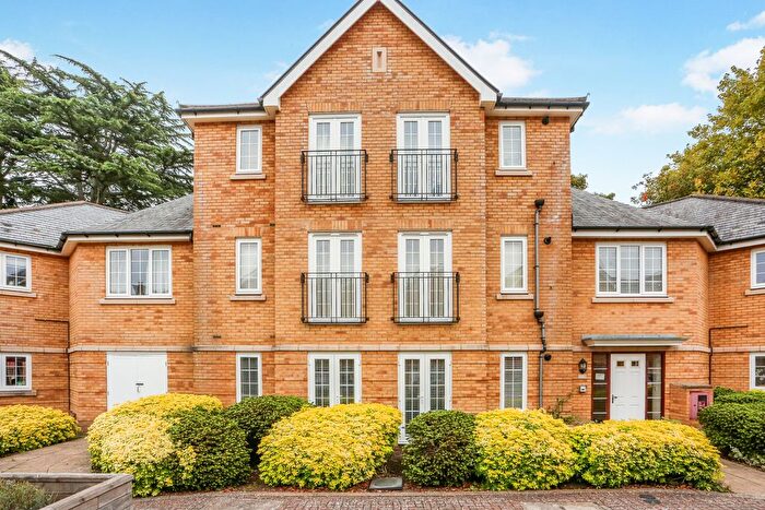 1 Bedroom Flat For Sale In Forelle Way, Carshalton, SM5
