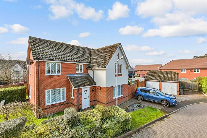 4 Bedroom Detached House For Sale In Oakland Court, Ramsgate, Kent, CT12