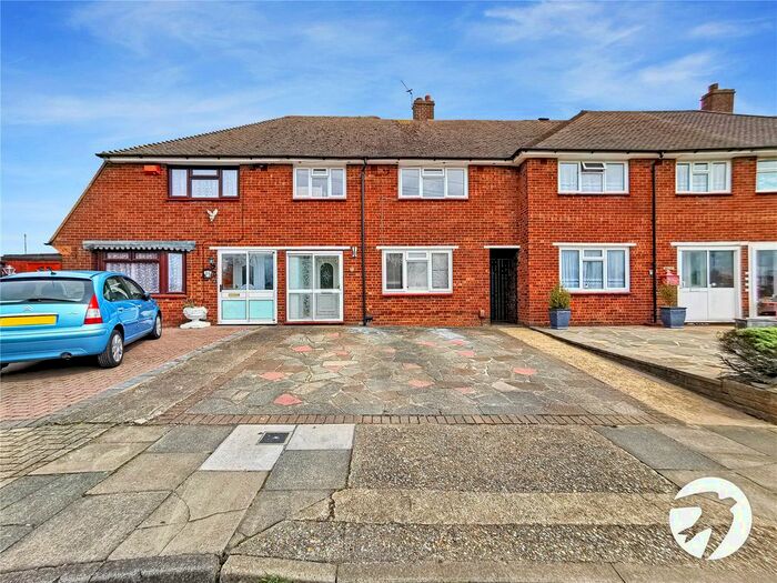 3 Bedroom Property To Rent In Westbrook Drive, Orpington, BR5