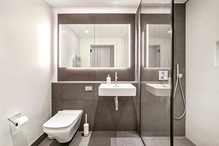 1 Bedroom Apartment To Rent In Electric Boulevard, London, SW11