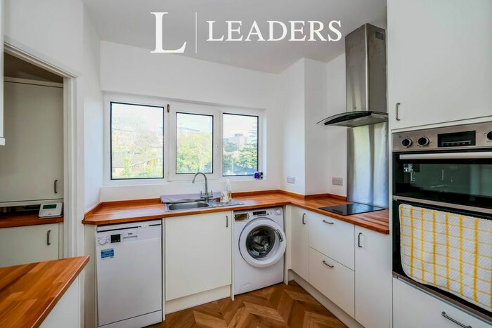 2 Bedroom Flat To Rent In Ashurst Road, Cosham, Portsmouth, PO6