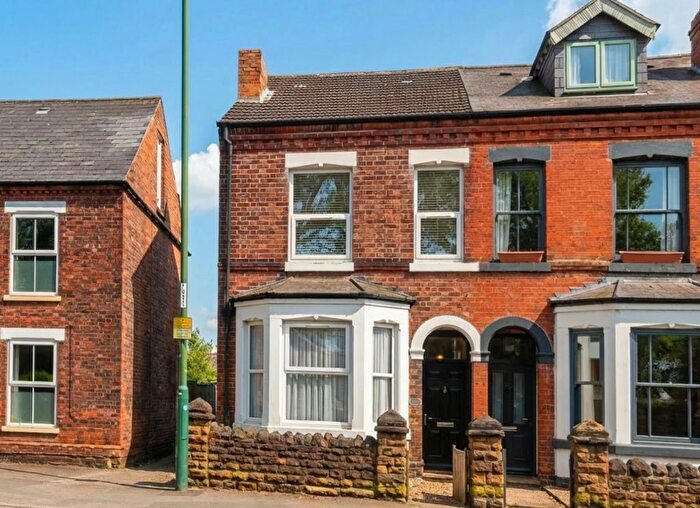 3 Bedroom Semi Detached House For Sale In Woodborough Road, Mapperley, Nottingham, NG3