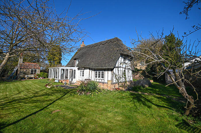 2 Bedroom Cottage For Sale In Wype Road, Eastrea, Whittlesey, PE7