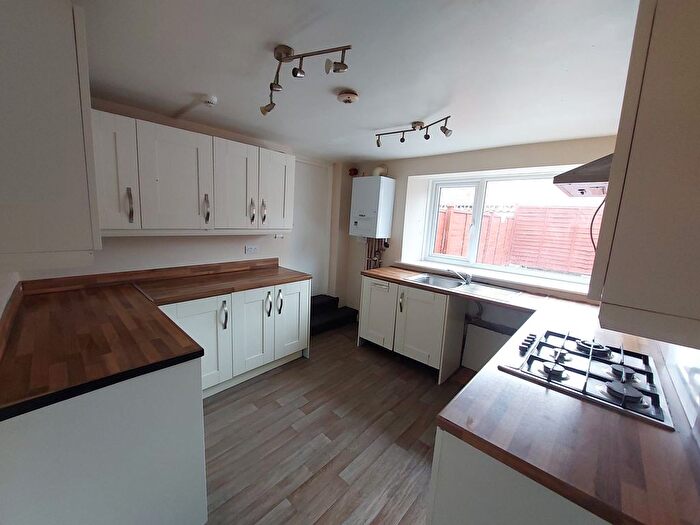 3 Bedroom Flat To Rent In Pickering Road, Pickering, YO18