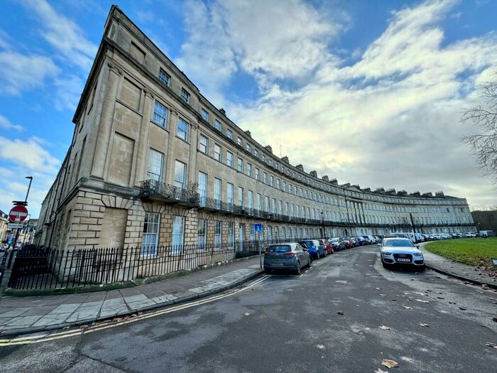 3 Bedroom Apartment To Rent In Norfolk Crescent, Bath, BA1