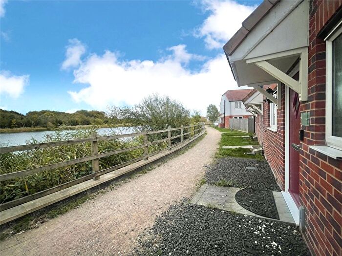 4 Bedroom End Of Terrace House To Rent In Ellingham View, Dartford, DA1