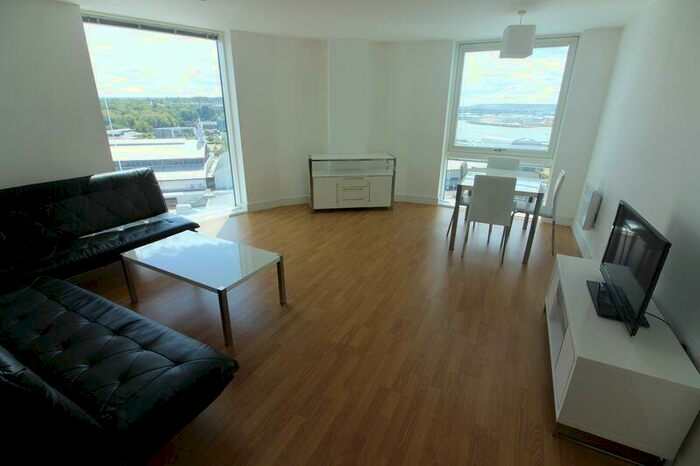 1 Bedroom Apartment To Rent In The Quays, Chatham Maritime, ME4