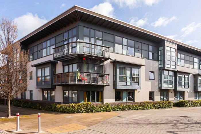 2 Bedroom Flat For Sale In Matthew Street, Craigmillar, Edinburgh, EH16