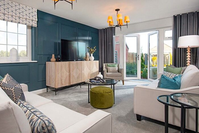 4 Bedroom Detached House For Sale In Henley Gate, Ipswich, IP1