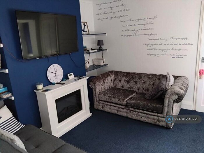 1 Bedroom Flat To Rent In Mill Flats, Trusthorpe, LN12