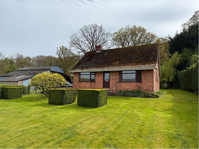 3 Bedroom Bungalow To Rent In Park Farm, Rotherwas, Hereford, HR2