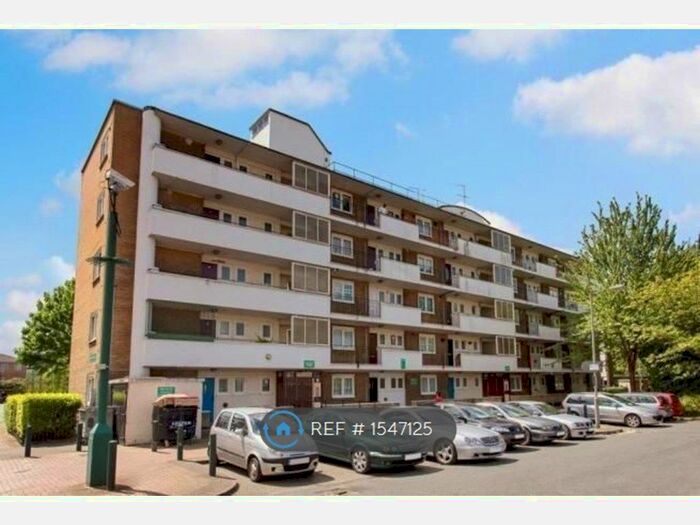 2 Bedroom Flat To Rent In Beames House, London, SW8