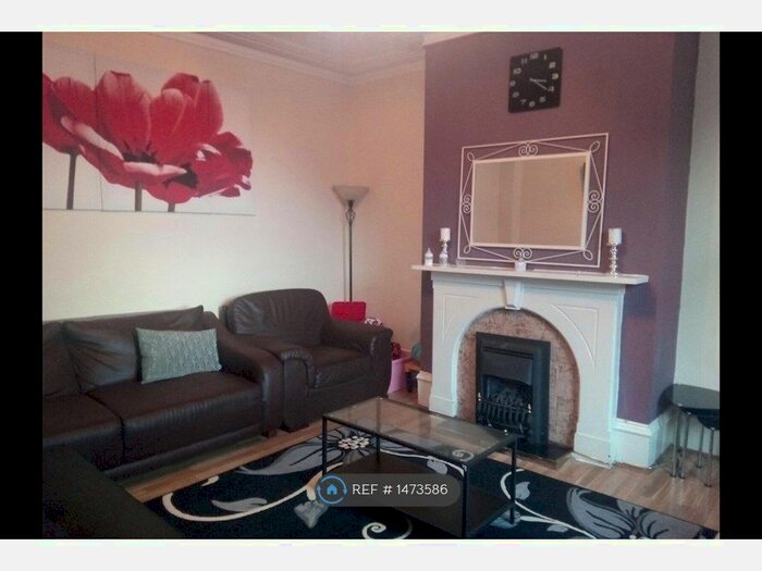 2 Bedroom Terraced House To Rent In Fagley Road, Bradford, BD2