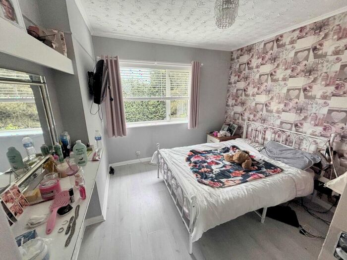 3 Bedroom SemiDetached House For Sale In Queensway, Houghton, Houghton