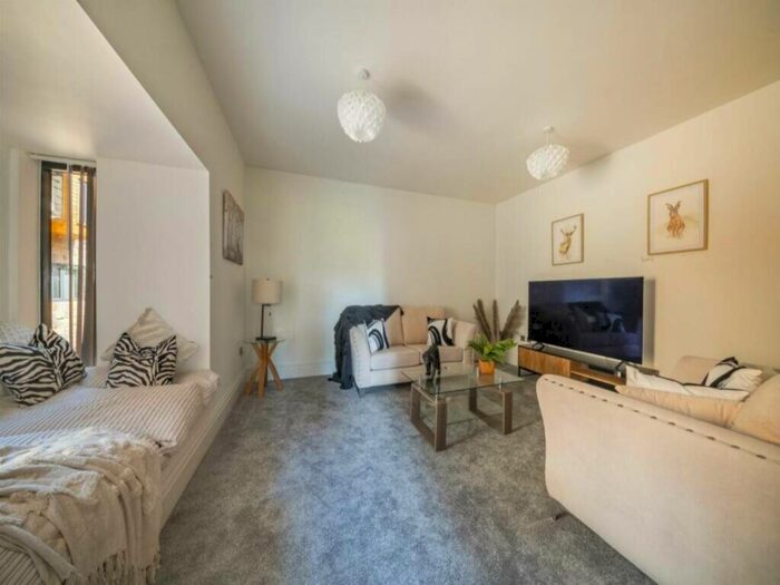 3 Bedroom Semi-Detached House To Rent In The Stables Cliff Oaks, Fawcett Lane, , Leeds, LS12